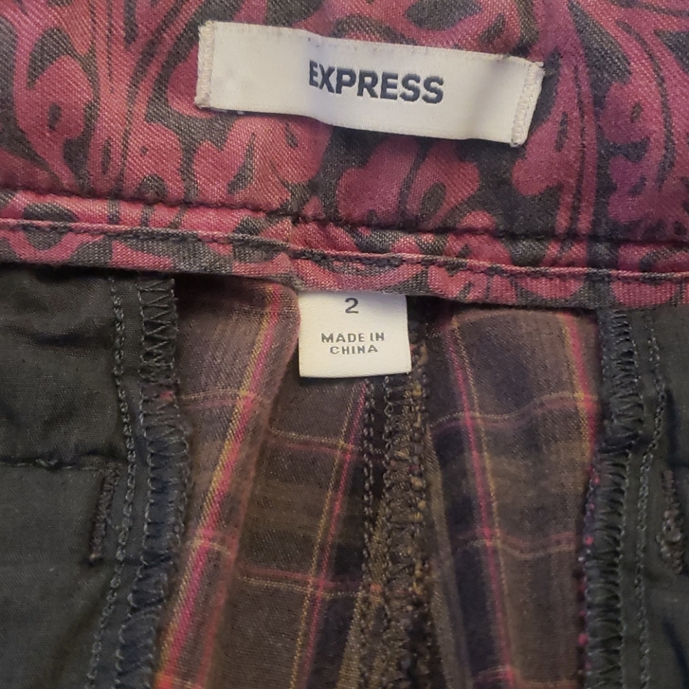 Shorts - Picture 4 of 4